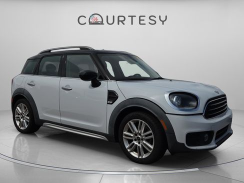 Used 2020 MINI Cooper Countryman image 4