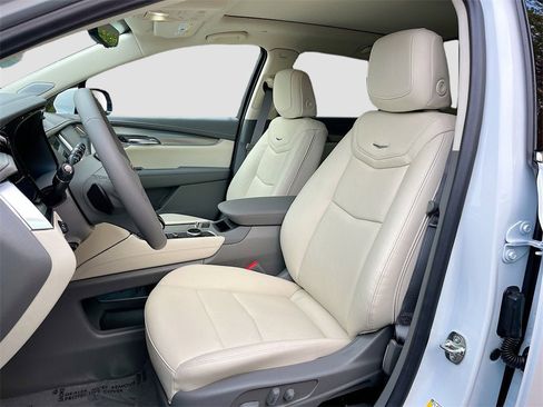 New 2026 Cadillac XT5 Premium Luxury w/ Driver Assist Package image 21