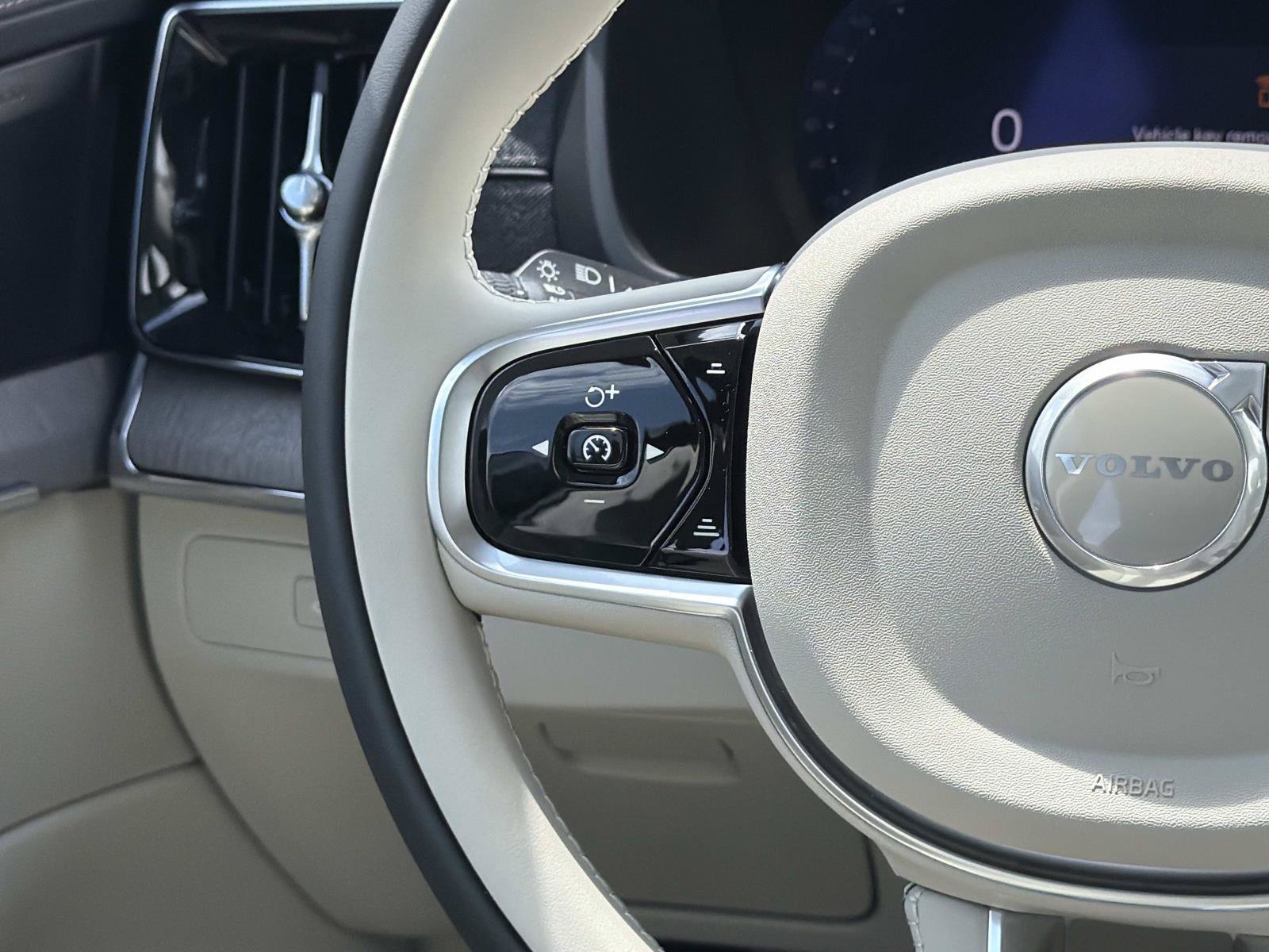 New 2027 Volvo XC90 B6 Ultra AWD/4WD image 8