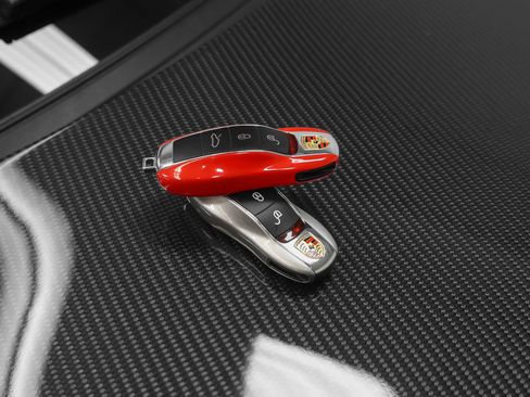 Certified 2018 Porsche 911 GT2 RS RWD image 44