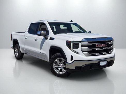 Used 2023 GMC Sierra 1500 SLE image 1
