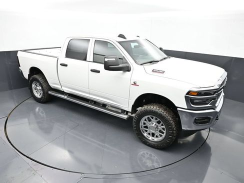 New 2026 RAM 2500 Tradesman AWD/4WD image 28