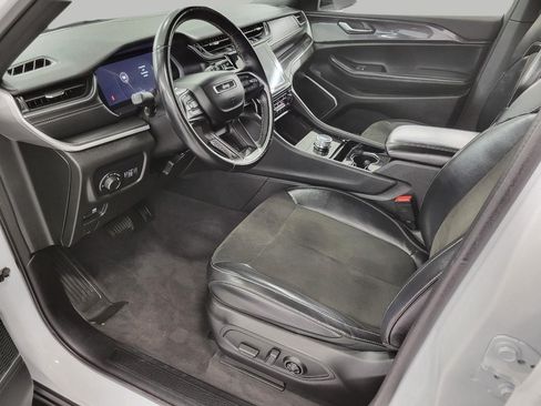 Used 2021 Jeep Grand Cherokee L Laredo AWD/4WD image 41
