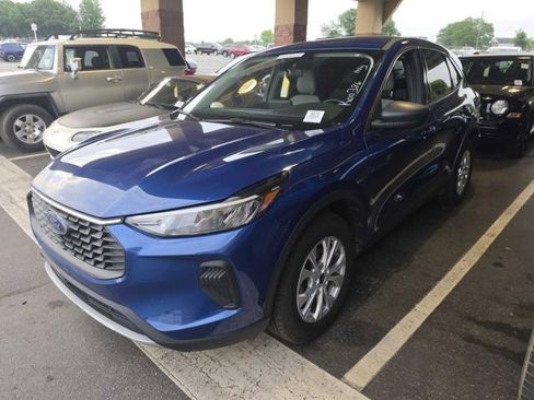 Used 2023 Ford Escape Active AWD/4WD image 6