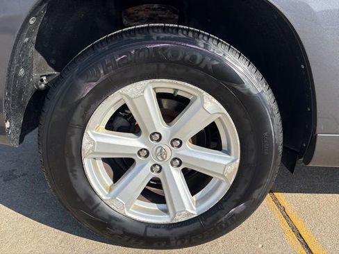 Used 2010 Toyota Highlander 4WD image 9