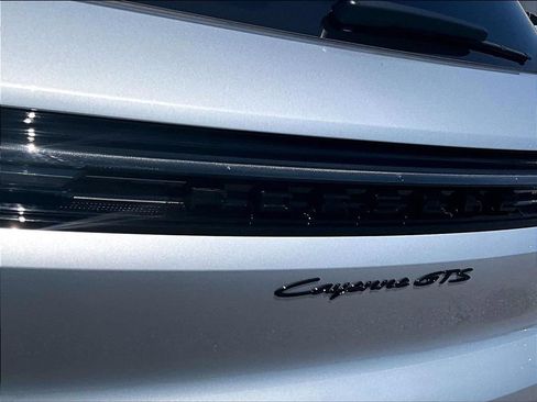 Certified 2026 Porsche Cayenne GTS AWD/4WD image 22
