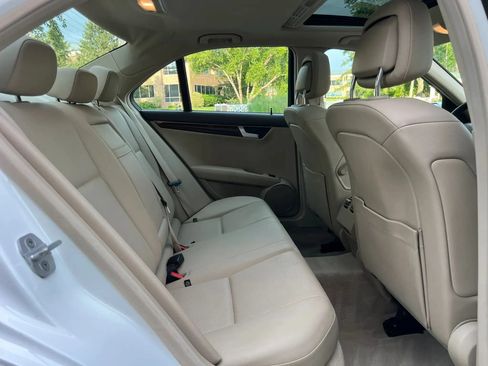 Used 2014 Mercedes-Benz C 250 Sedan image 19