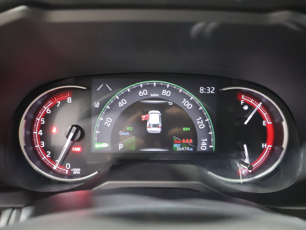 Used 2025 Toyota RAV4 XLE AWD/4WD image 40