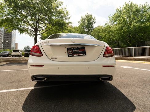Used 2017 Mercedes-Benz E 300 image 5