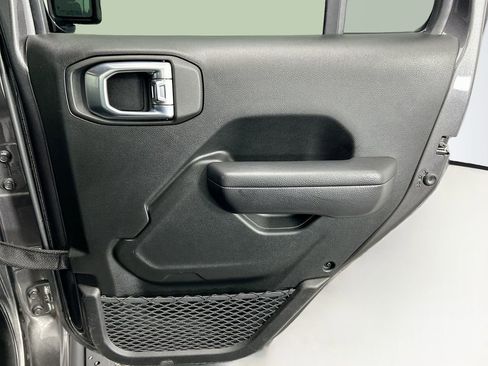 Used 2022 Jeep Gladiator Sport image 25