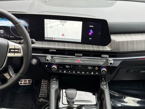 Used 2025 Kia Telluride SX Prestige image 20