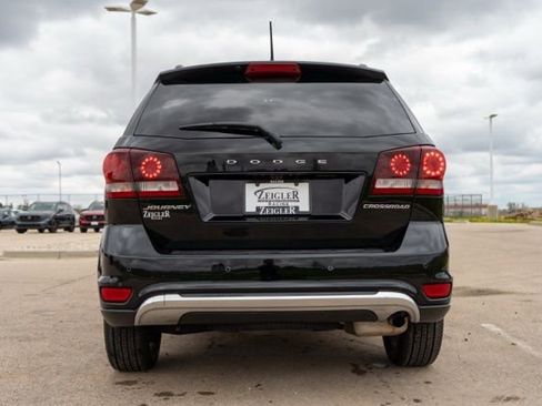 Used 2020 Dodge Journey Crossroad FWD image 6