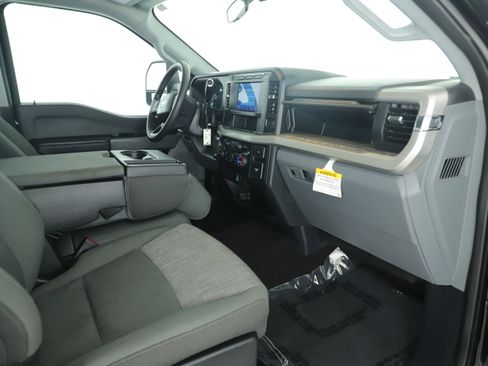 Used 2024 Ford F350 XLT w/ 360-Degree Camera Package image 12