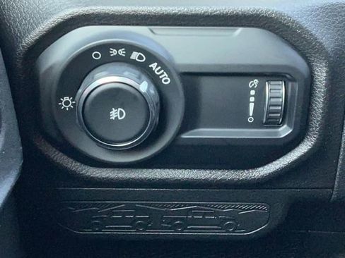 Used 2024 Jeep Wrangler Sport S image 34