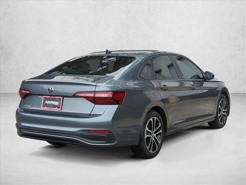 Used 2024 Volkswagen Jetta Sport FWD image 5