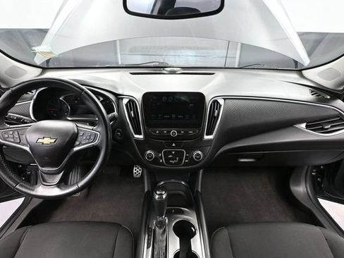 Used 2016 Chevrolet Malibu LT FWD image 23