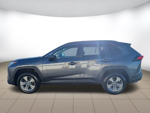 Used 2023 Toyota RAV4 LE image 4