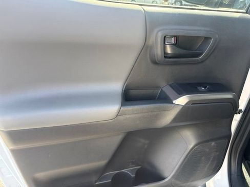 Used 2023 Toyota Tacoma SR5 w/ Technology Package AWD/4WD image 23