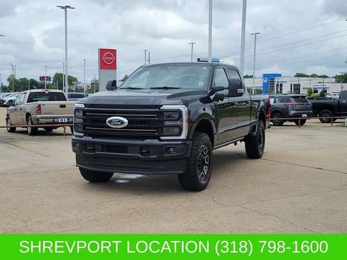 Used 2025 Ford F250 Platinum w/ FX4 Off-Road Package AWD/4WD image 1