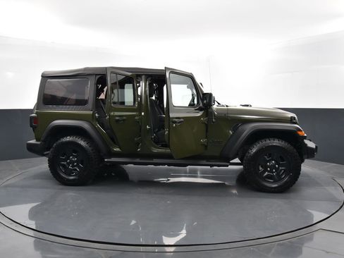 Used 2021 Jeep Wrangler Unlimited Sport image 39
