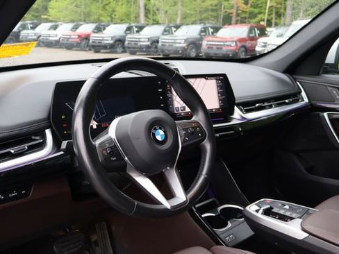 Used 2023 BMW X1 xDrive28i w/ Convenience Package AWD/4WD image 10