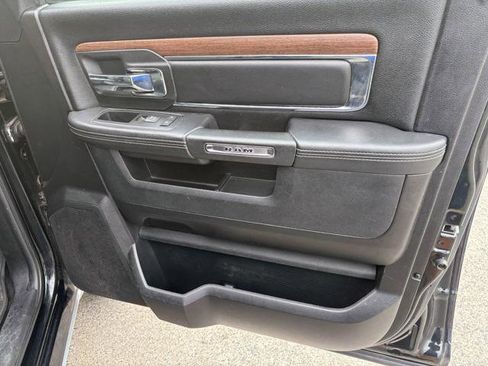Used 2017 RAM 1500 Laramie w/ Convenience Group image 31