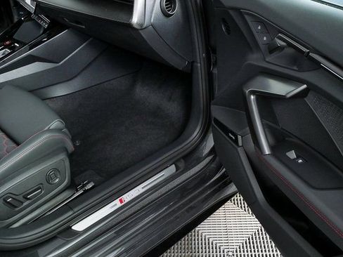 New 2026 Audi SQ5 Premium Plus image 27