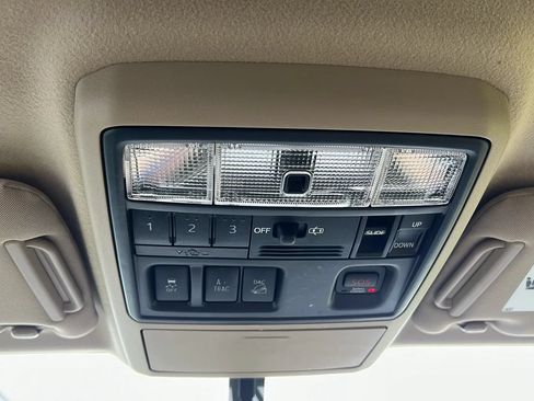 Used 2017 Toyota 4Runner Limited AWD/4WD image 24