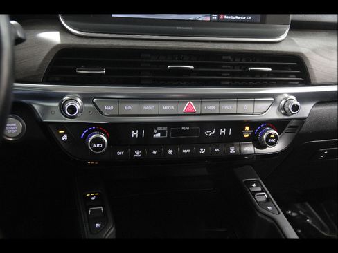 Used 2022 Kia Telluride EX w/ Towing Package AWD/4WD image 14