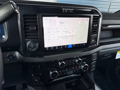 New 2026 Ford F350 Platinum w/ FX4 Off-Road Package AWD/4WD image 13