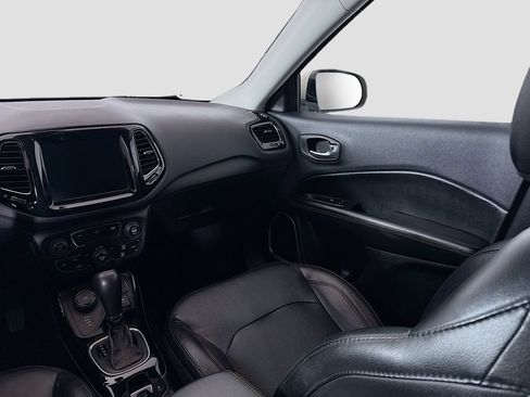Used 2018 Jeep Compass Limited AWD/4WD image 21