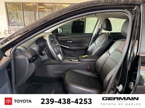 Used 2024 Nissan Sentra SR w/ SR Premium Package FWD image 17