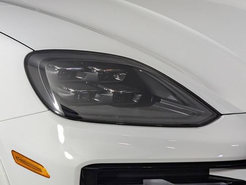 New 2026 Porsche Cayenne GTS image 15