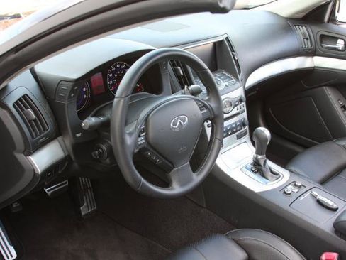 Used 2009 INFINITI G37 Convertible w/ Premium Pkg RWD image 34
