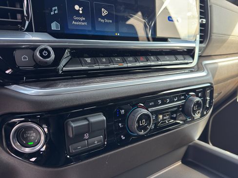 New 2026 Chevrolet Silverado 2500 LTZ w/ LTZ Convenience Package image 24