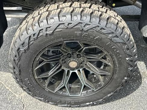 New 2026 GMC Sierra 1500 AT4 w/ Technology Package AWD/4WD image 16