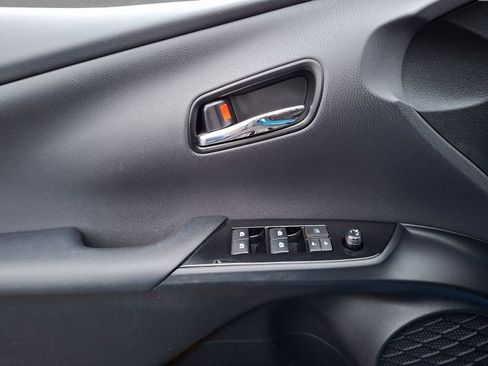 Used 2017 Toyota Prius Prime Plus image 12