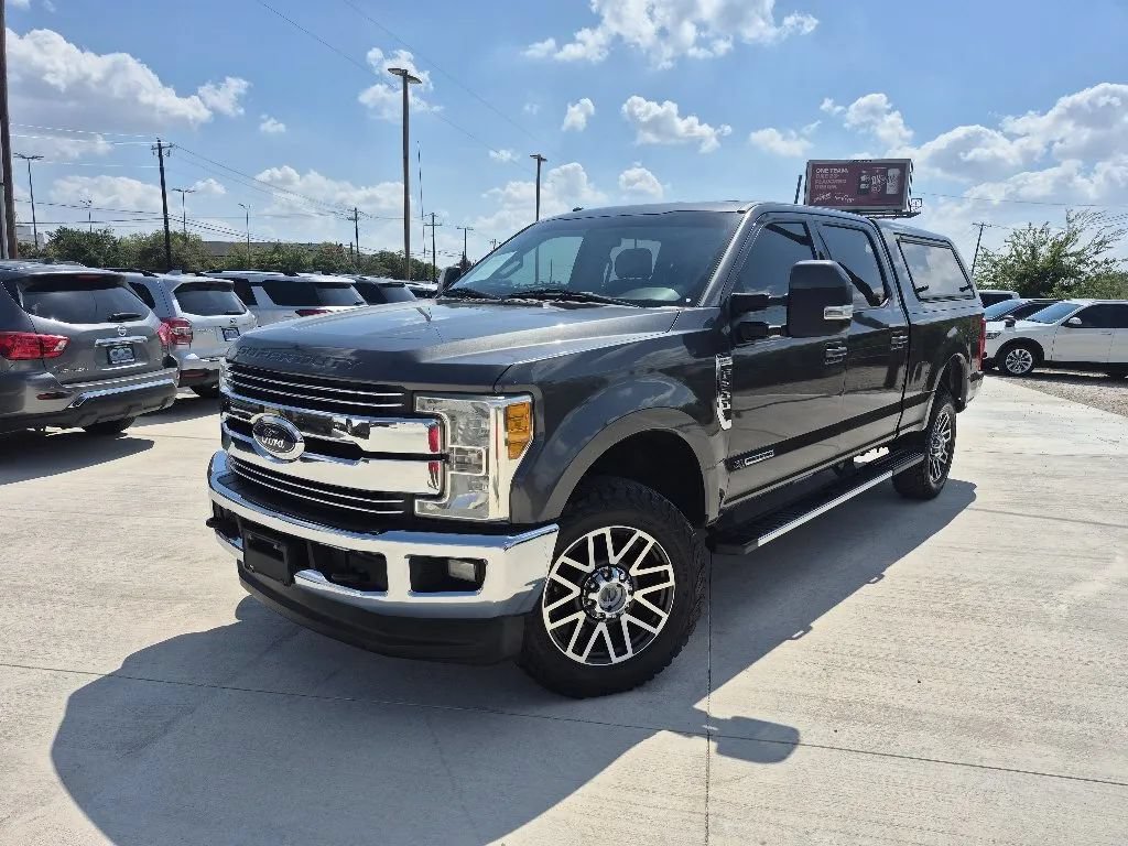 Used 2017 Ford F250 Lariat w/ Lariat Value Package AWD/4WD image 1