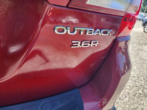 Used 2015 Subaru Outback 3.6R Limited AWD/4WD image 17