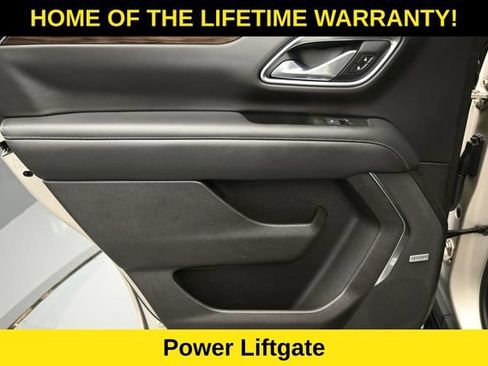 Used 2021 Chevrolet Tahoe LT w/ Luxury Package AWD/4WD image 32