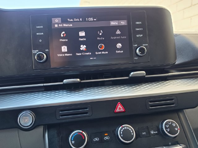 Used 2022 Kia Carnival LX FWD image 42