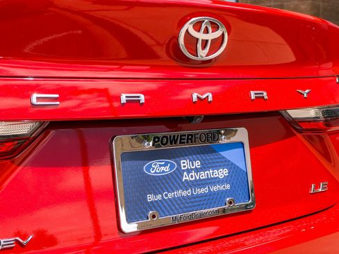 Used 2025 Toyota Camry LE FWD image 19