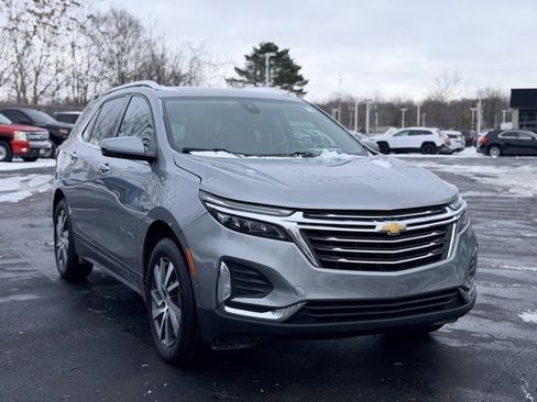 Certified 2024 Chevrolet Equinox Premier image 3