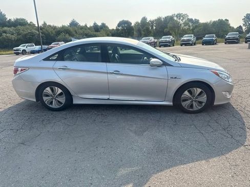 Used 2013 Hyundai Sonata Limited FWD image 1