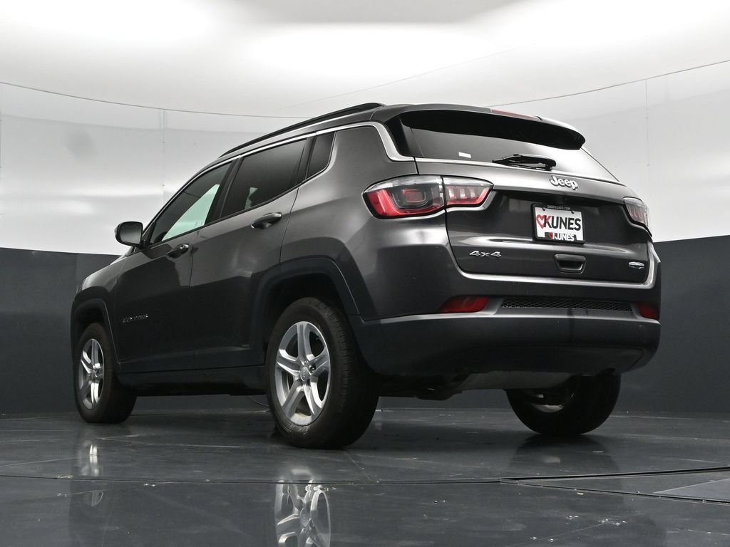 Used 2024 Jeep Compass Latitude AWD/4WD image 59