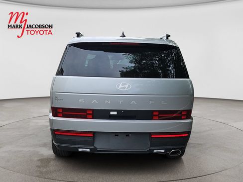 Used 2026 Hyundai Santa Fe SEL FWD image 11