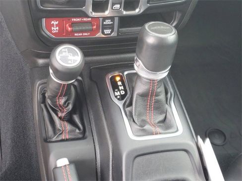 Used 2022 Jeep Gladiator Rubicon w/ LED Lighting Group image 27