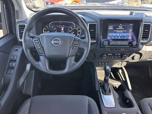 Used 2023 Nissan Frontier SV w/ SV Convenience Package image 8