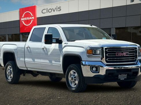 Used 2016 GMC Sierra 2500 SLE w/ SLE Preferred Package AWD/4WD image 10