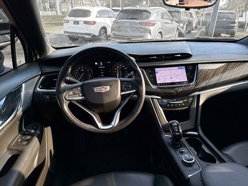 Used 2023 Cadillac XT6 Premium Luxury w/ Technology Package image 25